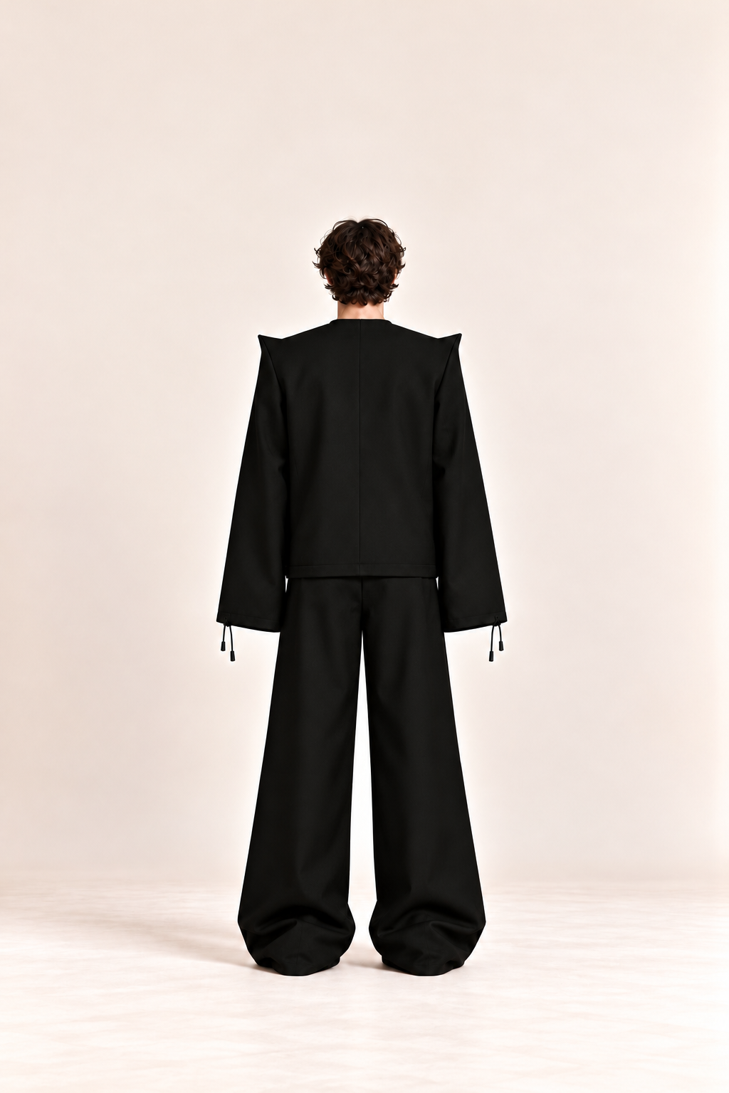 EnXora Sculpted Set — Black, back view